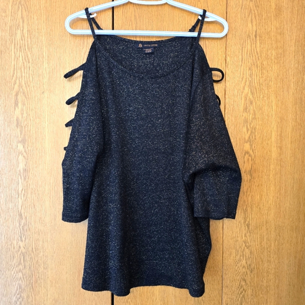 Black/Gold Cold Shoulder Sweater, 2XL EUC